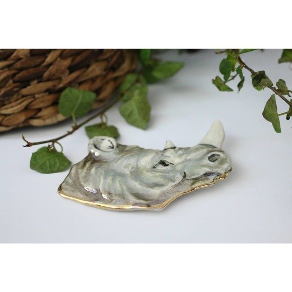 Large Ceramic Rhinoceros Brooch Gold Rimmed Safari African Animal Pin Art Wear - Picture 6 of 6